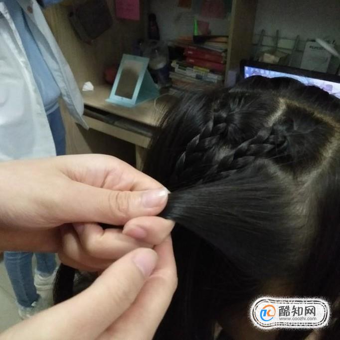 С��Ů���͵ı෢����